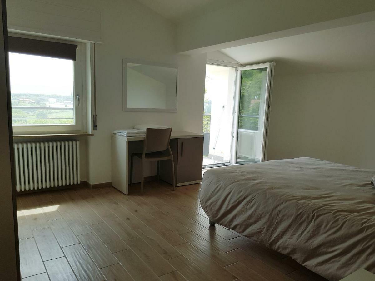 Apartmán Poggio Di Pastrengo Exteriér fotografie